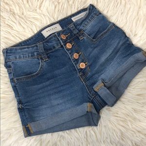 Super Stretch Shortie High Waisted Button Edition